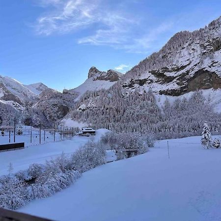 Waterfall View Kandersteg Exterior foto